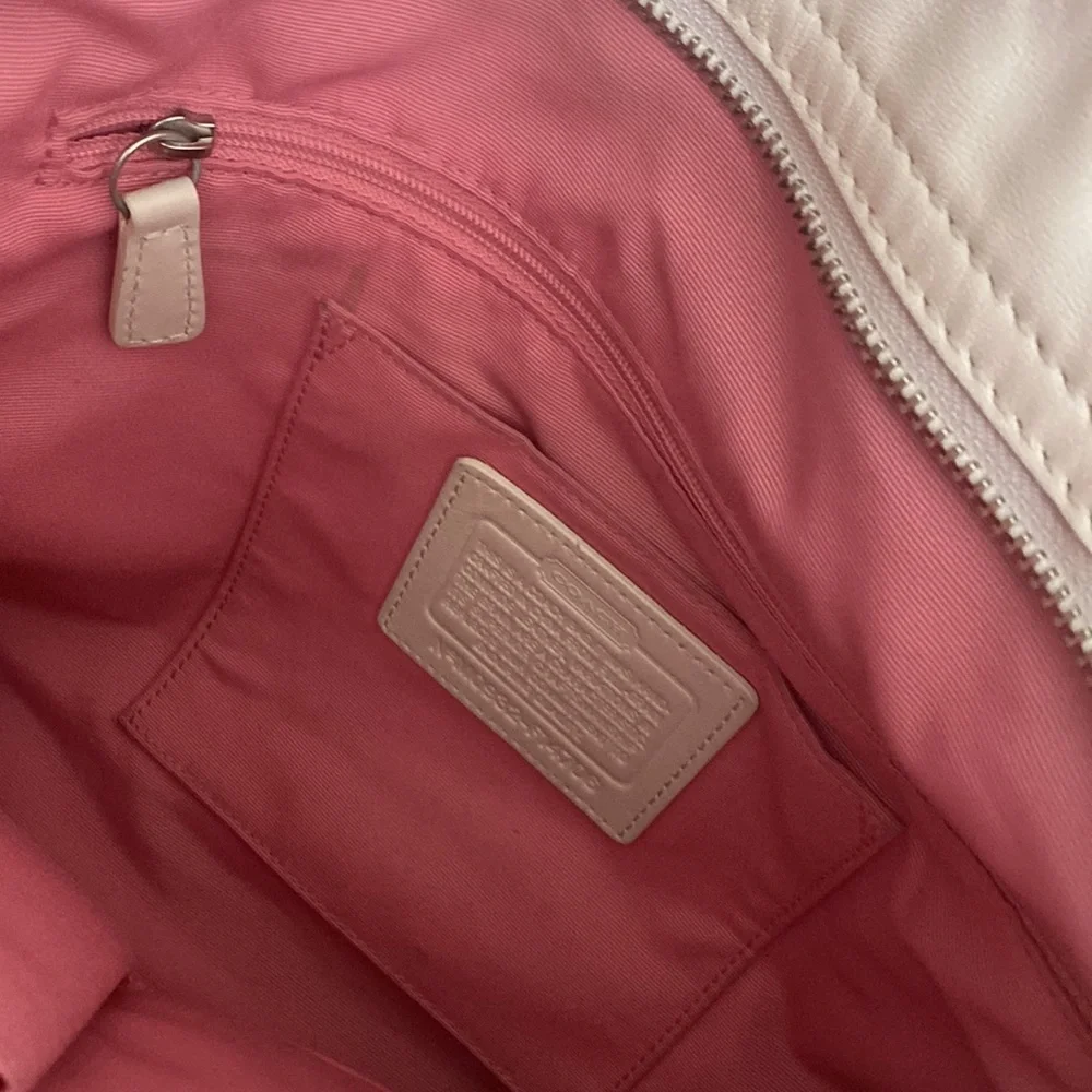 cream coach bag - Picture 3 of 4